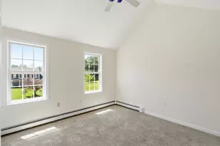 27 Charles Ave, Uxbridge, MA 01569 - Photo 15