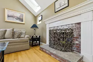 27 Charles Ave, Uxbridge, MA 01569 - Photo 3