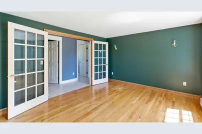 27 Charles Ave, Uxbridge, MA 01569 - Photo 13