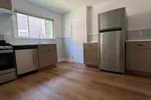 34 Thingvalla Ave, Cambridge, MA 02138 - Photo 3