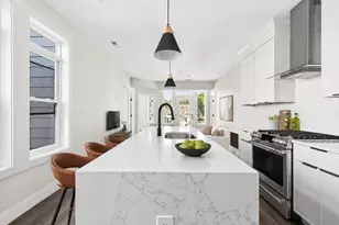 2 Weld Hill St, Boston, MA 02130 - Photo 3