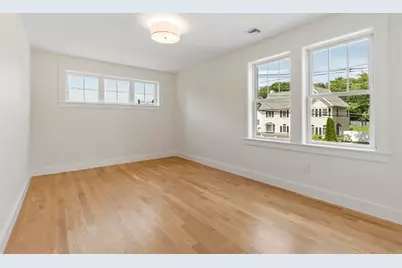 196 Doty St, Waltham, MA 02452 - Photo 27