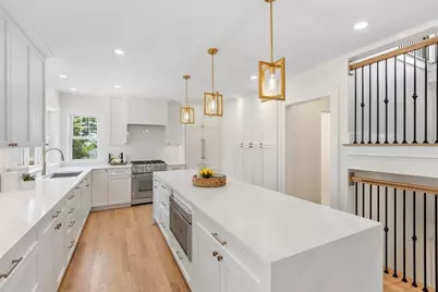 196 Doty St, Waltham, MA 02452 - Photo 9