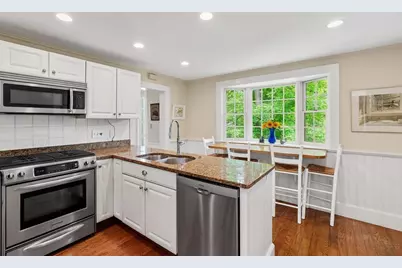 11 Concord Road, Wayland, MA 01778 - Photo 9