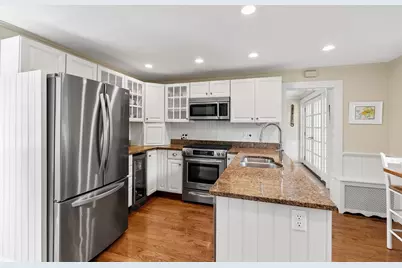 11 Concord Road, Wayland, MA 01778 - Photo 7