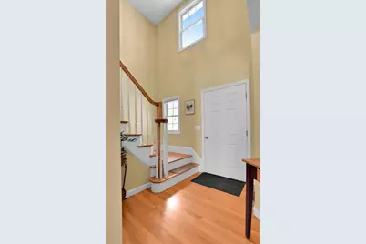 53 Lancaster Rd #5, Clinton, MA 01510 - Photo 3
