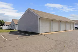 22 Fredette St, Chicopee, MA 01022 - Photo 21