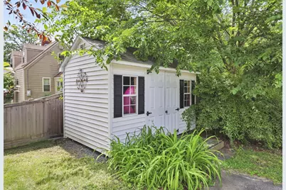 378 Roosevelt Ave, Springfield, MA 01118 - Photo 31