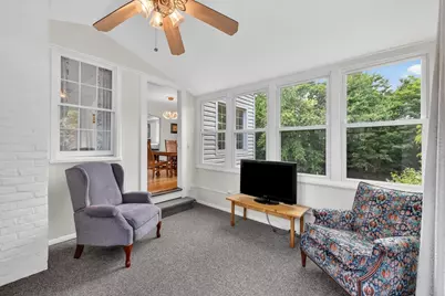 378 Roosevelt Ave, Springfield, MA 01118 - Photo 11
