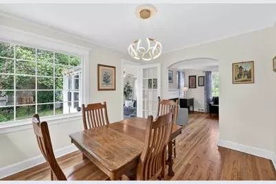 378 Roosevelt Ave, Springfield, MA 01118 - Photo 9