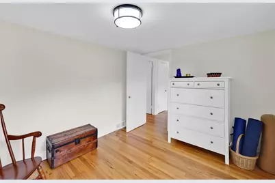 378 Roosevelt Ave, Springfield, MA 01118 - Photo 19