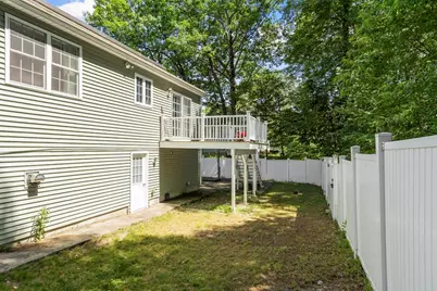 22 Columbia Ave, Fitchburg, MA 01420 - Photo 35