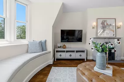 7 Concord Sq #4, Boston, MA 02118 - Photo 3