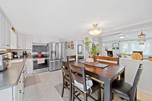 610 Center St, Pembroke, MA 02359 - Photo 3
