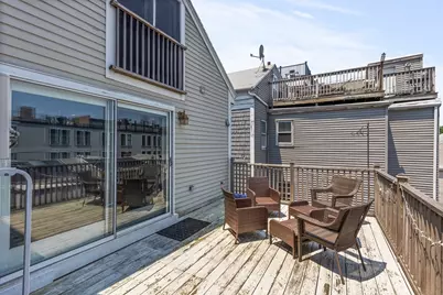 256 W. 3rd St #2, Boston, MA 02127 - Photo 11