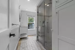 256 W 3rd St, Boston, MA 02127 - Photo 17