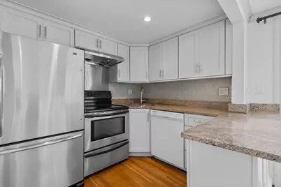 256 W. 3rd St #2, Boston, MA 02127 - Photo 5