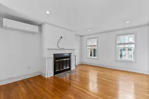 256 W 3rd St, Boston, MA 02127 - Photo 13