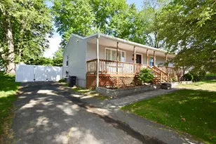 3 Vineland Ave, East Longmeadow, MA 01028 - Photo 3