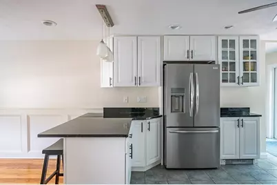 10 Richards Rd, Weymouth, MA 02189 - Photo 7
