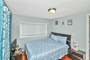 452 Tecumseh St, Fall River, MA 02721 - Photo 11