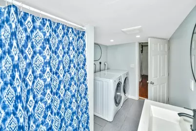 452 Tecumseh St, Fall River, MA 02721 - Photo 15