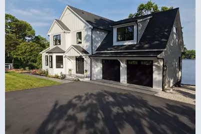 73 Lake Shore Dr, Falmouth, MA 02536 - Photo 3