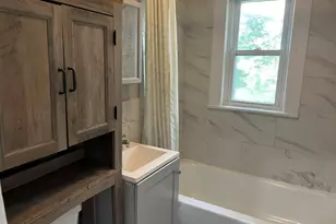85 Town Hill St, Quincy, MA 02169 - Photo 17