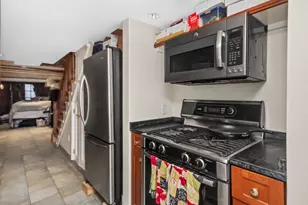 249 Bunker Hill St, Boston, MA 02129 - Photo 7