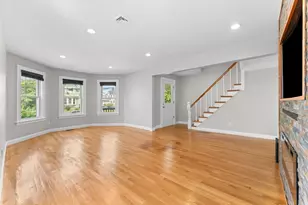 46 Ash St, Brockton, MA 02301 - Photo 5