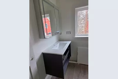 6 Lowell Ave #3, Newton, MA 02460 - Photo 3