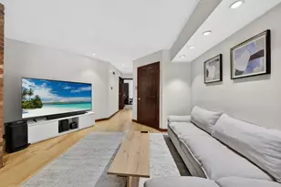 8 Wiget St, Boston, MA 02113 - Photo 11