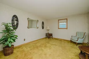 80 Wellesley, Somerset, MA 02726 - Photo 3