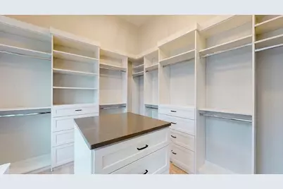4 Lincoln Ct, Medfield, MA 02052 - Photo 17