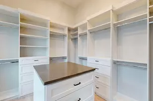 4 Lincoln Ct, Medfield, MA 02052 - Photo 17