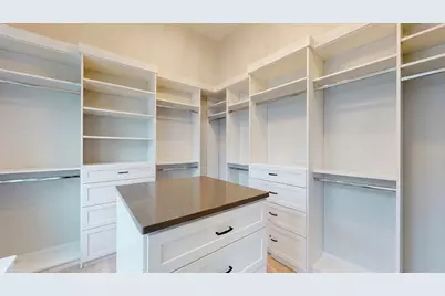 4 Lincoln Ct, Medfield, MA 02052 - Photo 17