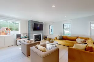4 Lincoln Ct, Medfield, MA 02052 - Photo 11