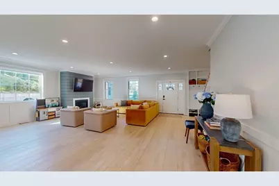 4 Lincoln Ct, Medfield, MA 02052 - Photo 9