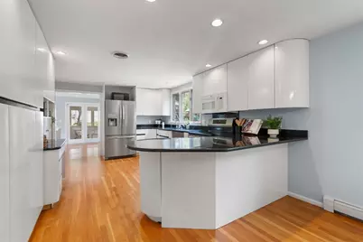 11 Foxhill Rd, Framingham, MA 01701 - Photo 9