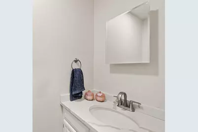 26 Wilson St #12, Marlborough, MA 01752 - Photo 5