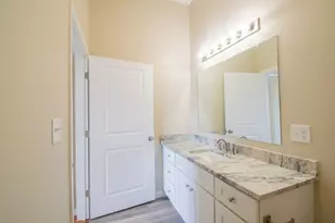 639 Main St, Fitchburg, MA 01420 - Photo 13