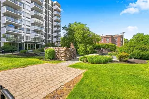 60 Babcock St, Brookline, MA 02446 - Photo 31