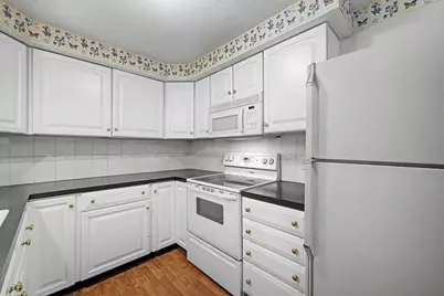 54 Portland St, Holyoke, MA 01040 - Photo 7