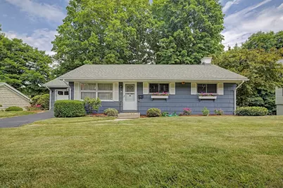 54 Portland St, Holyoke, MA 01040 - Photo 1