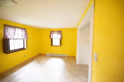 84 Hemlock Dr, Fitchburg, MA 01420 - Photo 7