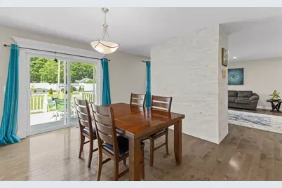 6 Childs St, Shrewsbury, MA 01545 - Photo 11
