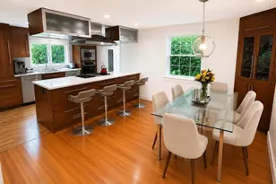 34 Blossomcrest Rd, Lexington, MA 02421 - Photo 3