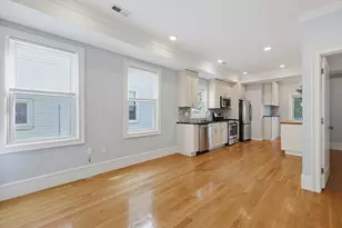 4370 Washington St, Boston, MA 02131 - Photo 9