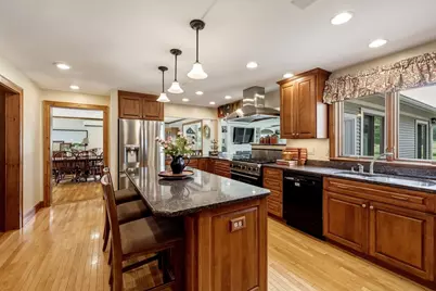28 Captain Lathrop Dr, Deerfield, MA 01373 - Photo 9