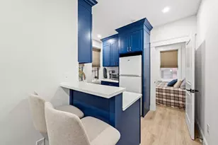 31 Irving St, Boston, MA 02114 - Photo 7